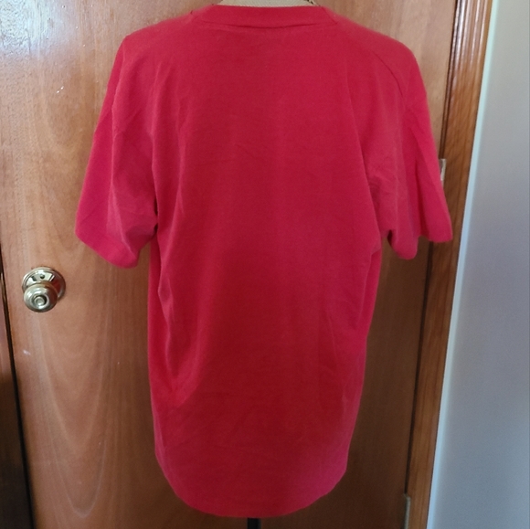 Vintage Graphic Tshirt - Picture 4 of 5